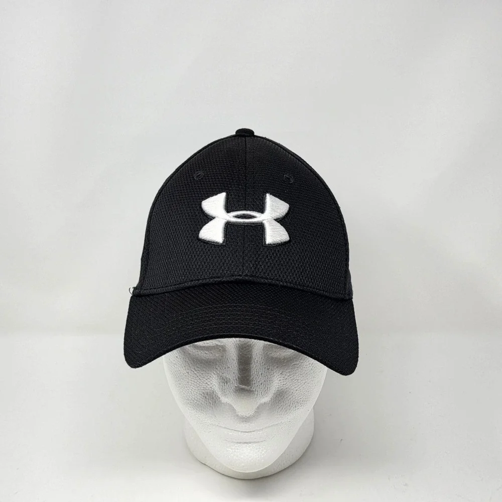 Under Armour Blitzing Low Hat Cap Black White Logo Men's Size Md/Lg‎ Stretch Fit